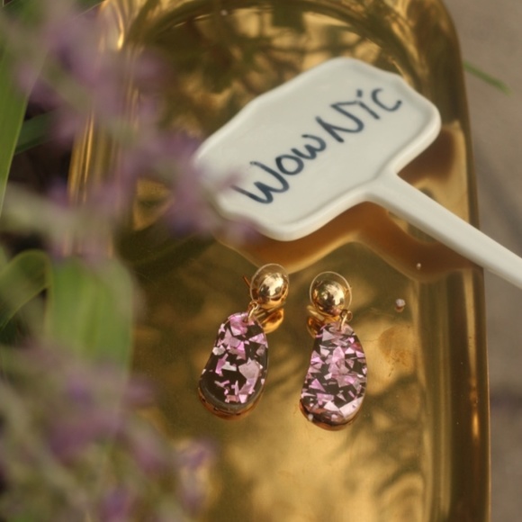 New pink Acrylic drop dangling resin Earrings - Picture 3 of 8